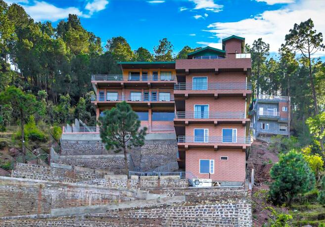 Fabescape Raabta Resort in Solan, India