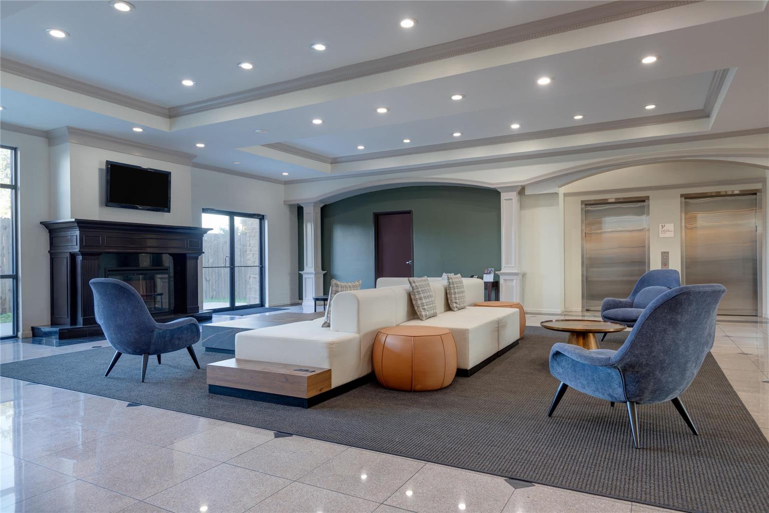 Wyndham Lake Charles - photo 10