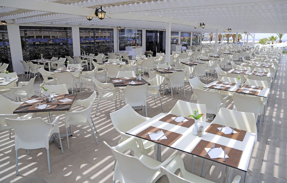 מזון ומשקאות