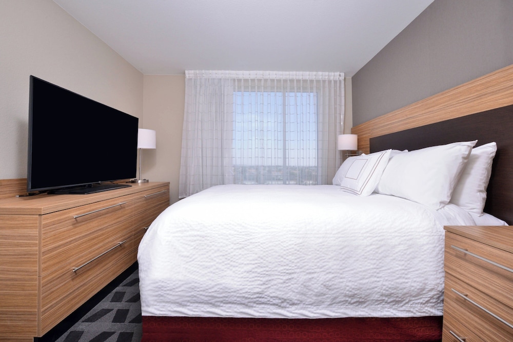 TownePlace Suites by Marriott Ontario Chino Hills - photo 11