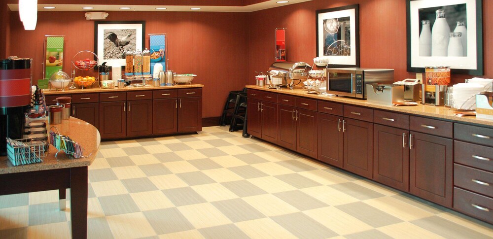 Hampton Inn & Suites Denver Highlands Ranch - photo 36