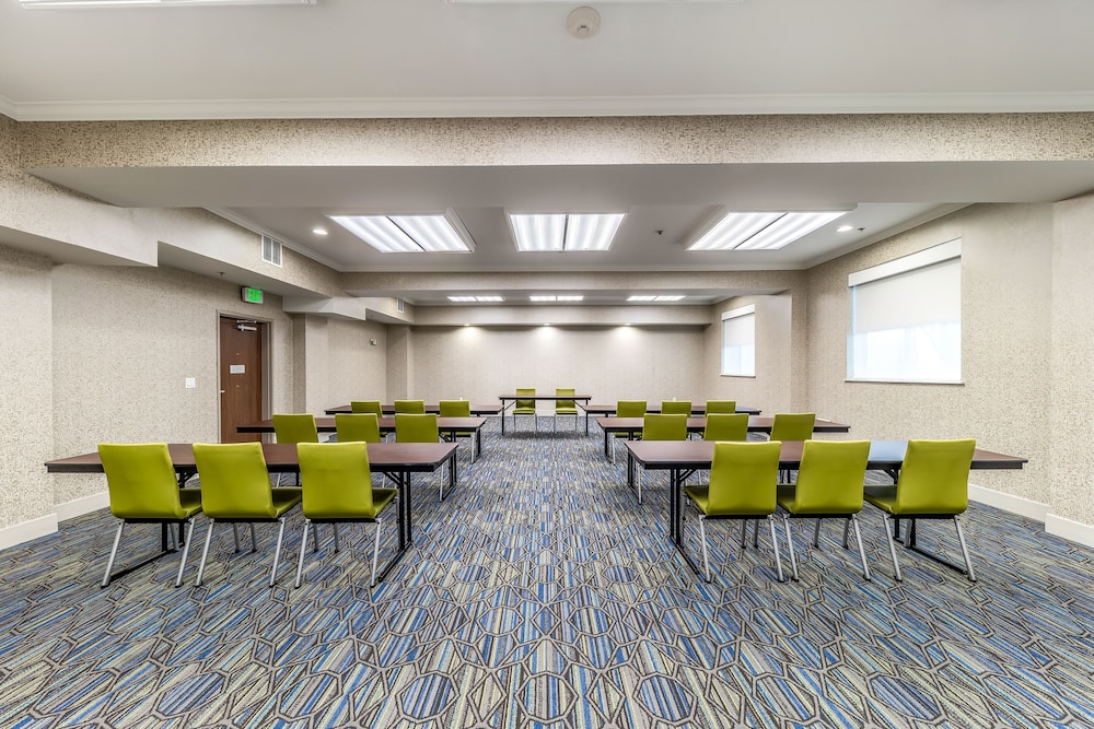 Holiday Inn Express & Suites Fort Worth Fossil Creek by IHG - photo 27