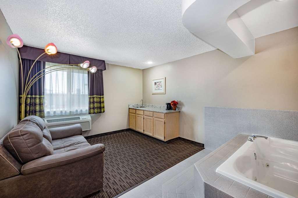 Super 8 by Wyndham Richfield UT - photo 30