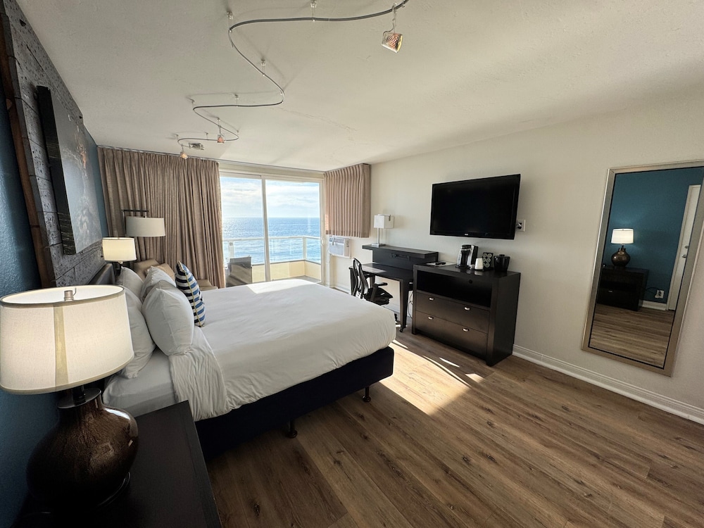 Pacific Edge Hotel - photo 50