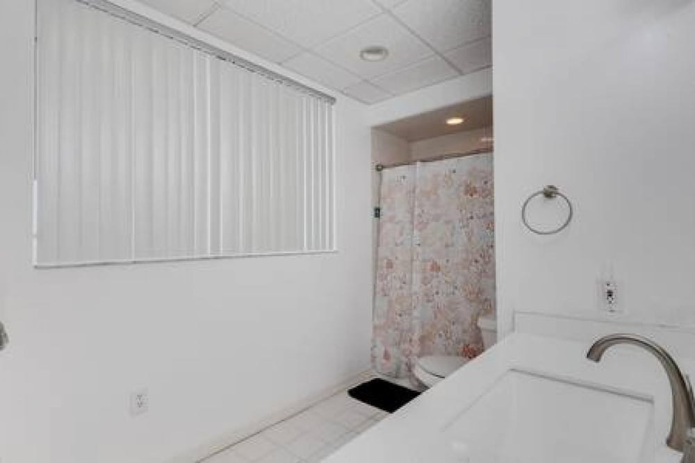 Siesta Key Marvel Pool SPA Deeded Beach Access - photo 47