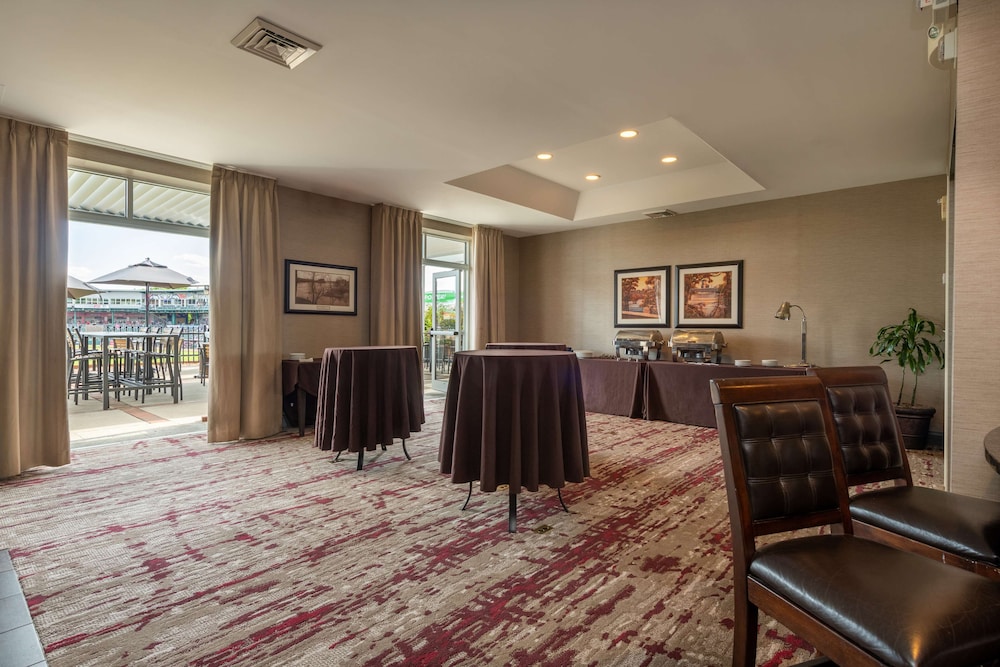 Hilton Garden Inn Manchester Downtown - photo 48