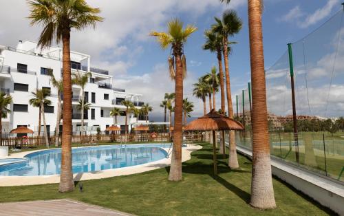 Aguacate beach golf appartement — 4-Star Luxury Hotel in Motril, Spain