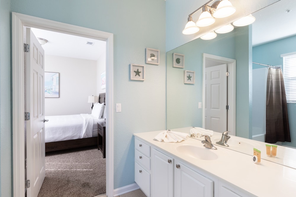 Vista Cay by Orlando Resort Rentals on Universal Boulevard - photo 90
