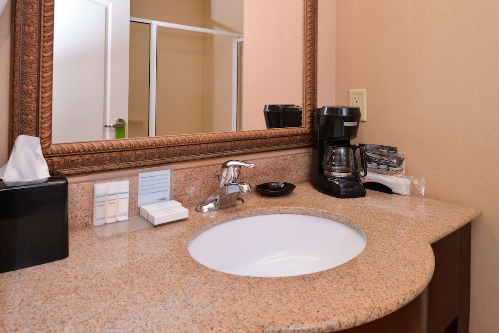 Hampton Inn by Hilton Litchfield - photo 33