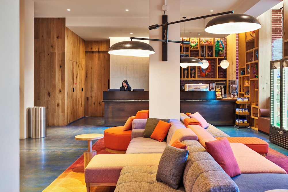 Radio Hotel - photo 5