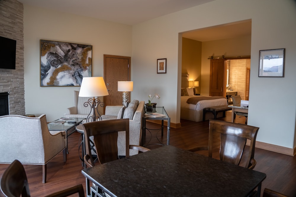 Garden of the Gods Resort and Club - photo 29