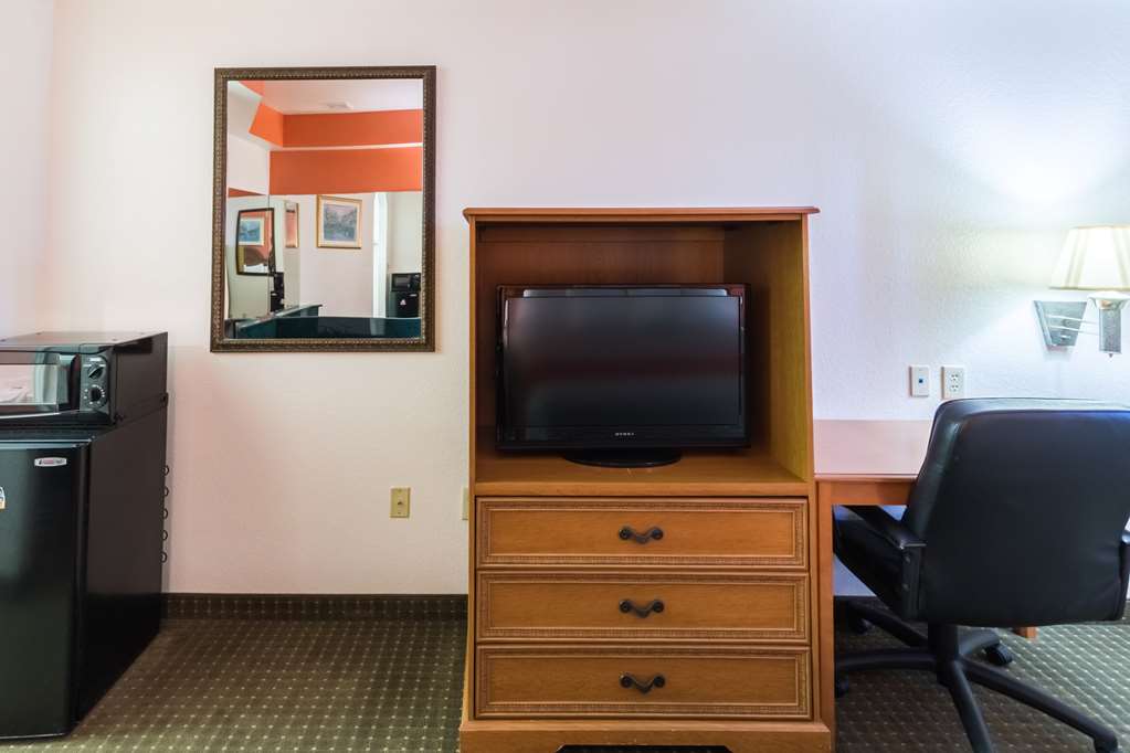Motel6 Alvarado TX - photo 14