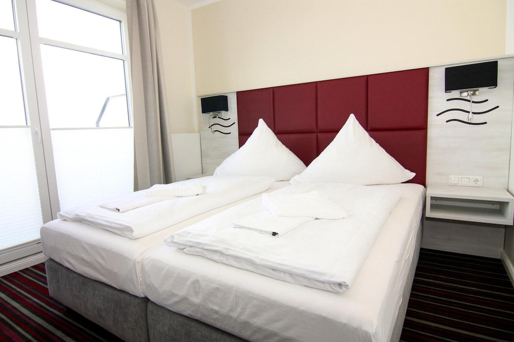 Apartments In The Avalon Hotel Bellevue Fehmarn — Fehmarn