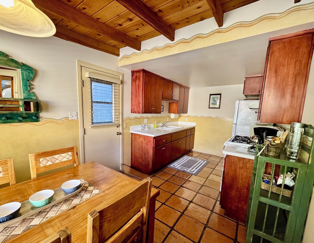 Blue Iguana Inn - photo 32