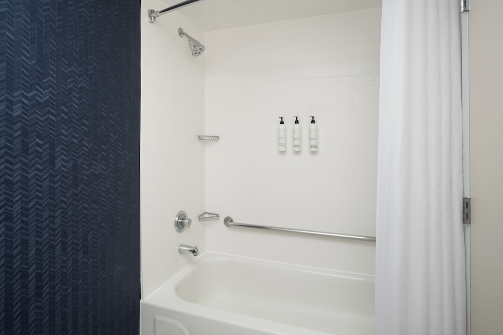 Fairfield Inn By Marriott Orlando Airport - photo 15