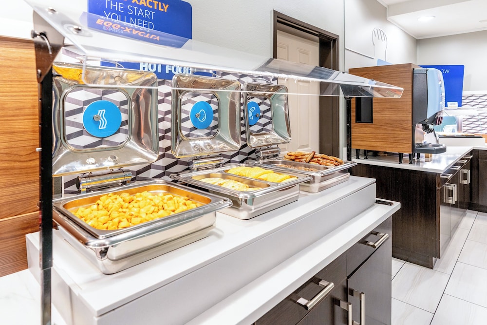 Holiday Inn Express Hotel & Suites Denver North Thornton by IHG - photo 30