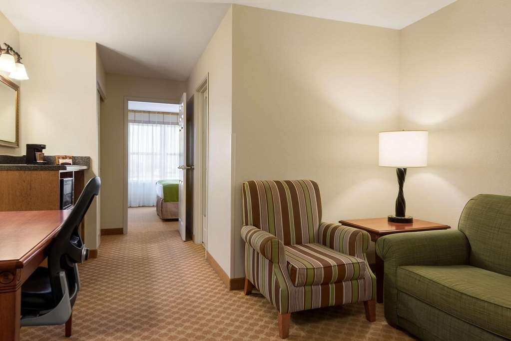 Country Inn & Suites by Radisson Peoria North IL - photo 9