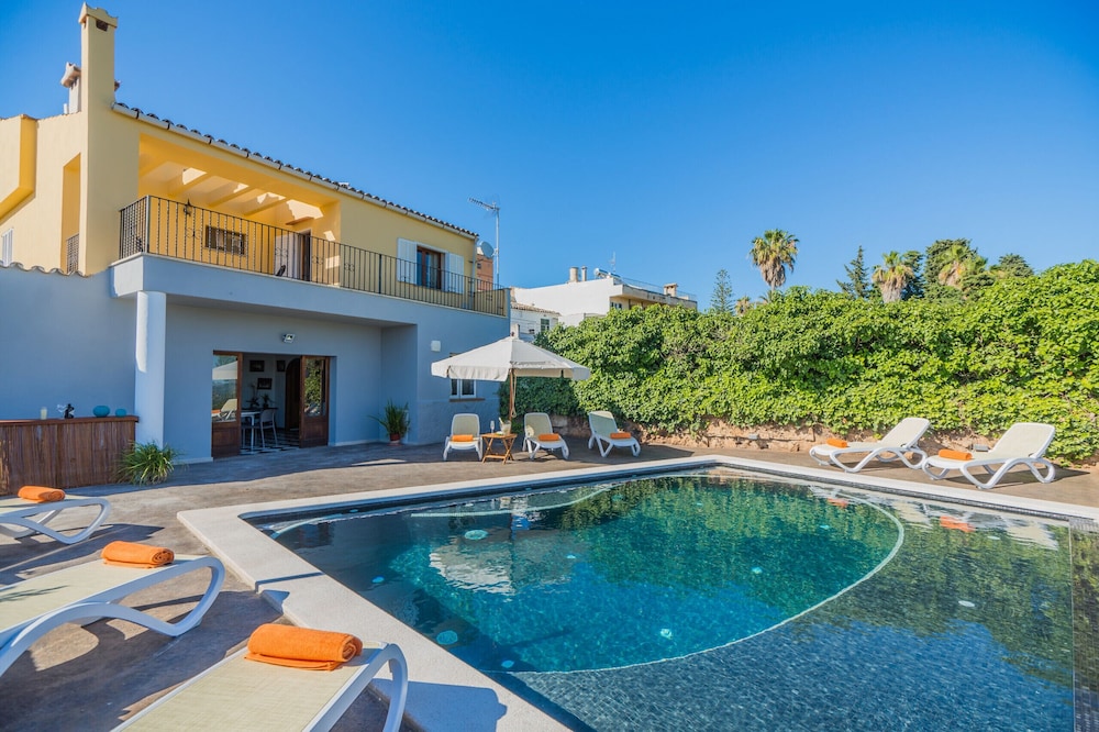 Villa Son Chete — 4-Star Luxury Hotel in Buger, Spain