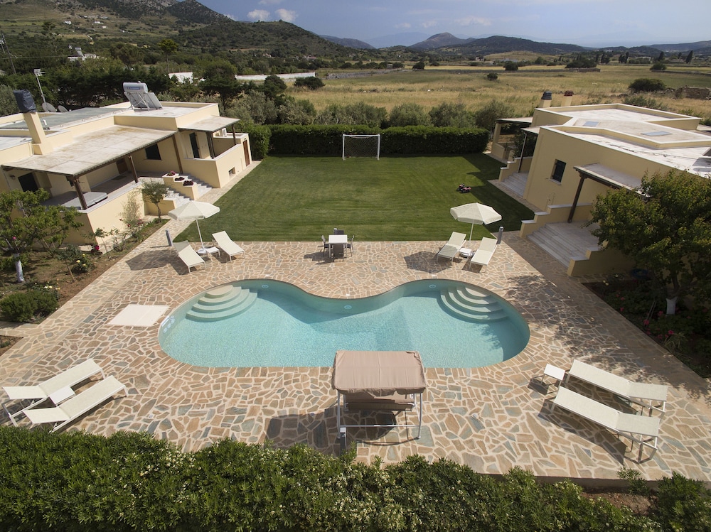 Naxos Cottage — 4-Star Luxury Hotel in Naxos, Greece