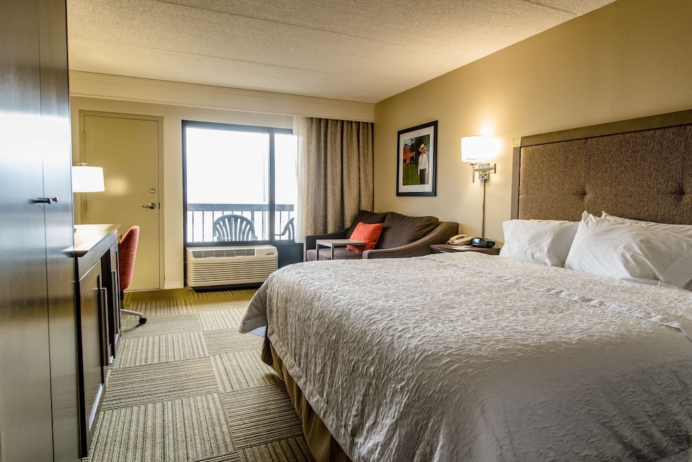 Hampton Inn Caryville I 75 Cove Lake State Park - photo 27