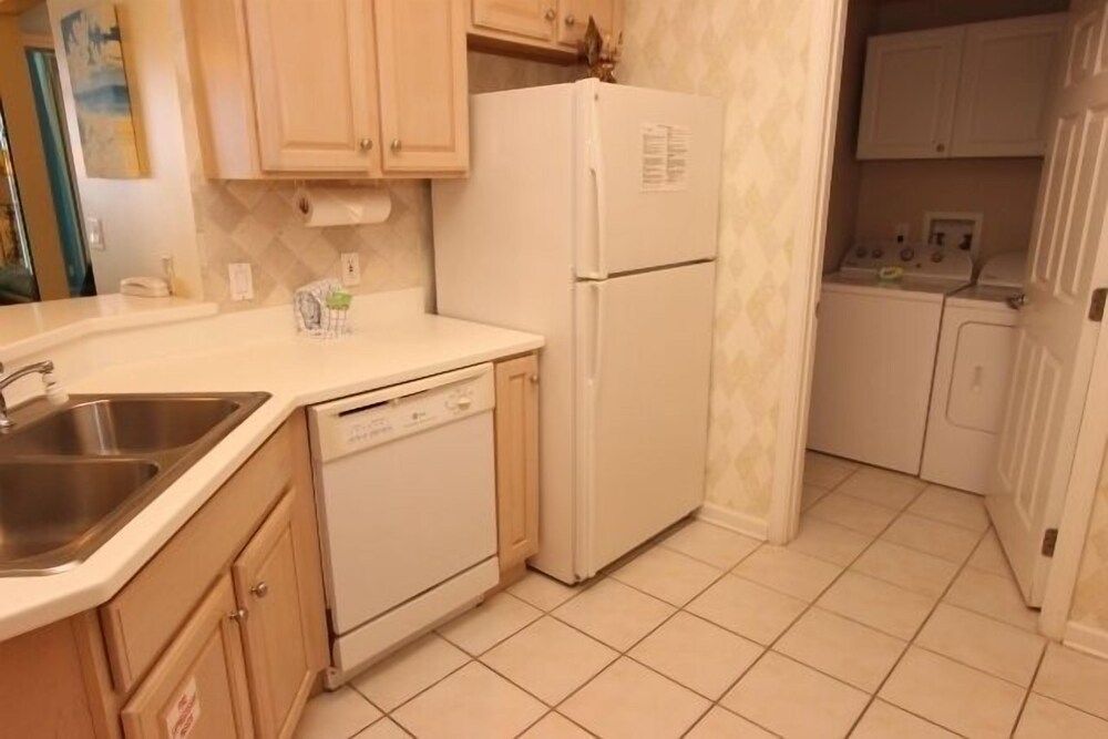 Silver Beach Towers 503W 168689 by RedAwning - photo 10