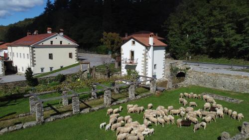 Hiška Kovačija in Unknown City, Slovenia