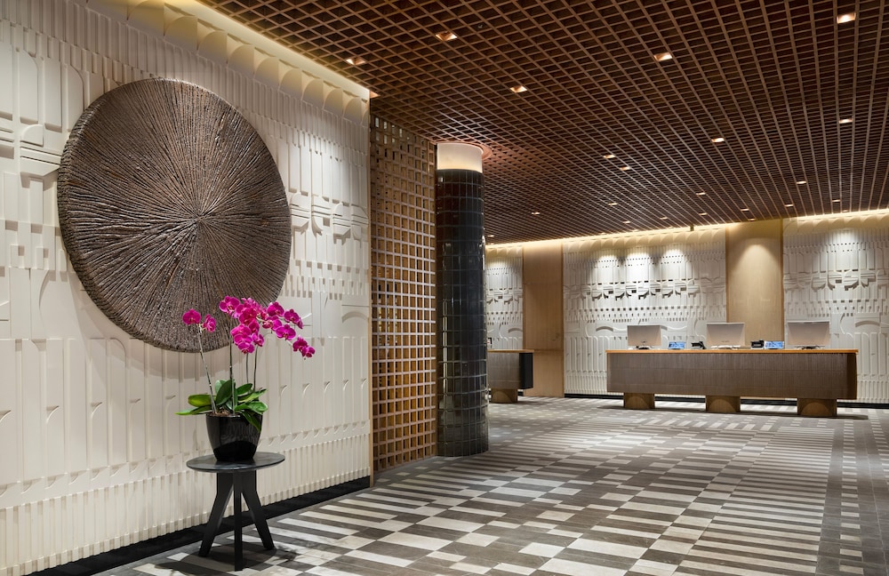 Golden Hill by Golden Tulip — Batu — photo 4