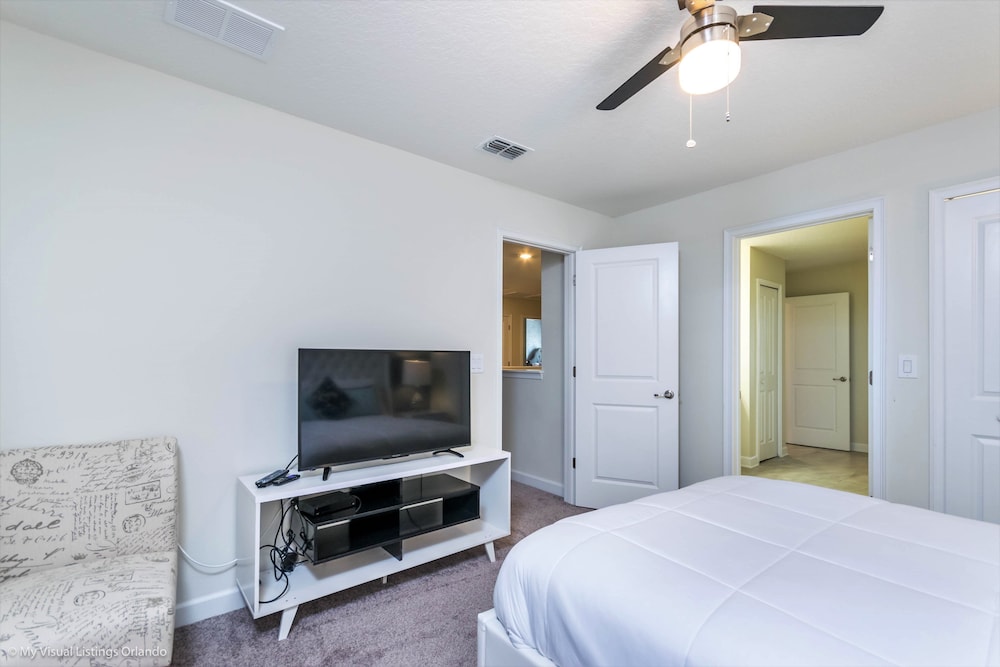 1686 Champions Gate 8 Bedroom Resort Villa Kissimmee - photo 7