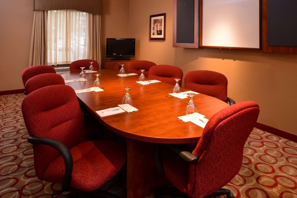 Hampton Inn by Hilton Lincoln - photo 42