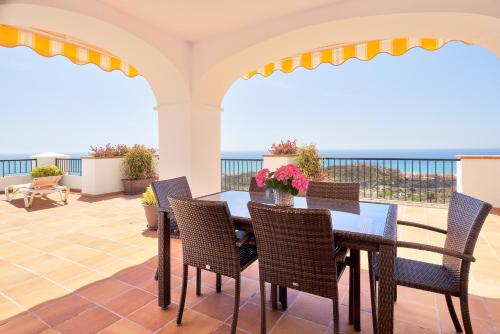 Poseidon MA laga Apartamento de Lujo — 4-Star Luxury Hotel in Malaga, Spain