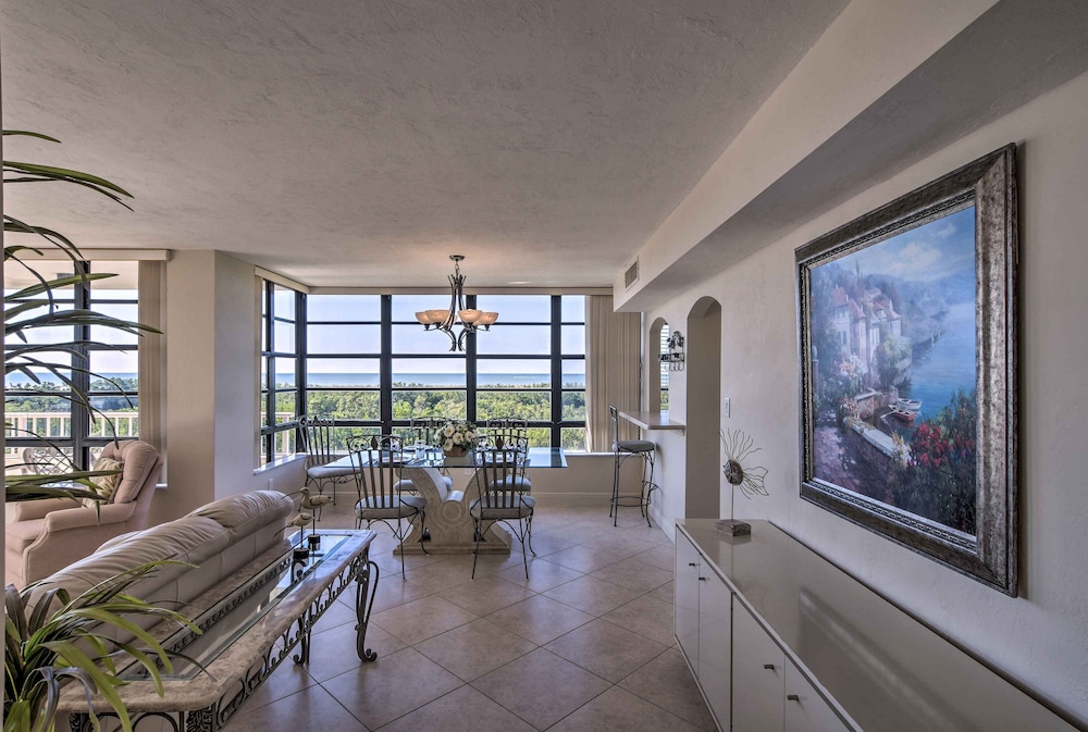 Resort Condo with Balcony and Stunning Ocean Views - photo 6