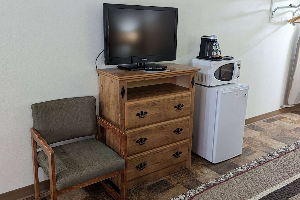 Travelodge Inn & Suites by Wyndham Deadwood - photo 15