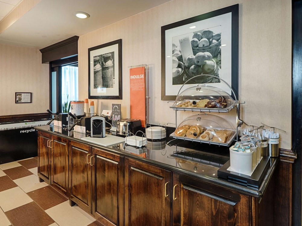Hampton Inn Spring Lake Fayetteville - photo 65