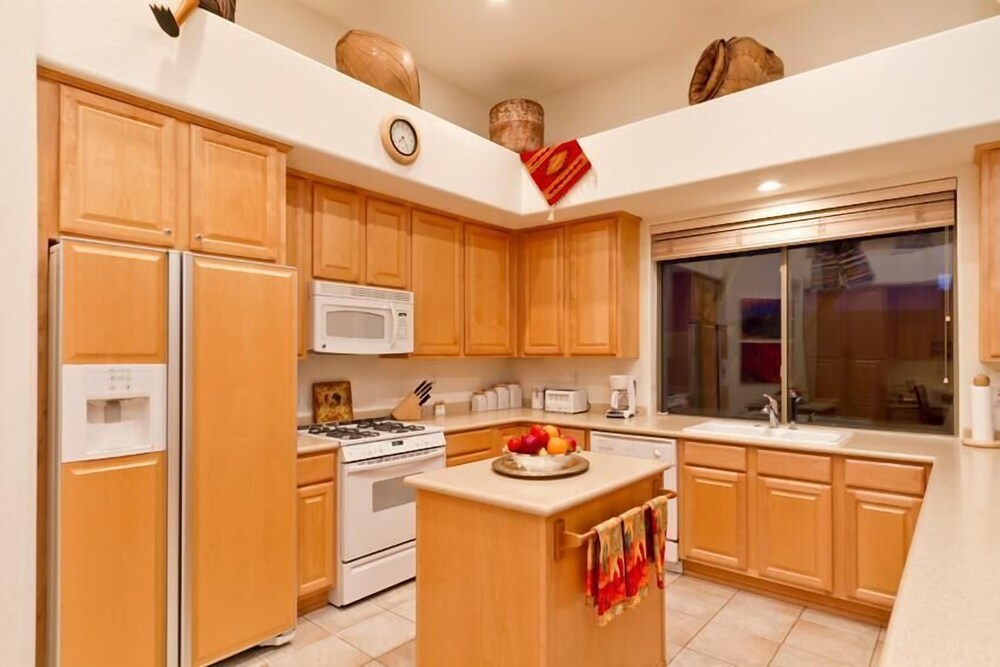 Honey Mesquite Getaway in Legend Trail By Signature Vacation - photo 9