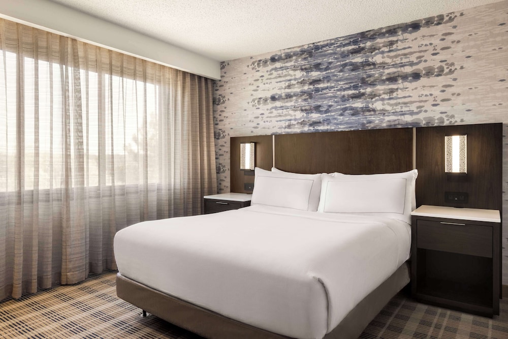 Embassy Suites by Hilton Kansas City Overland Park - photo 8