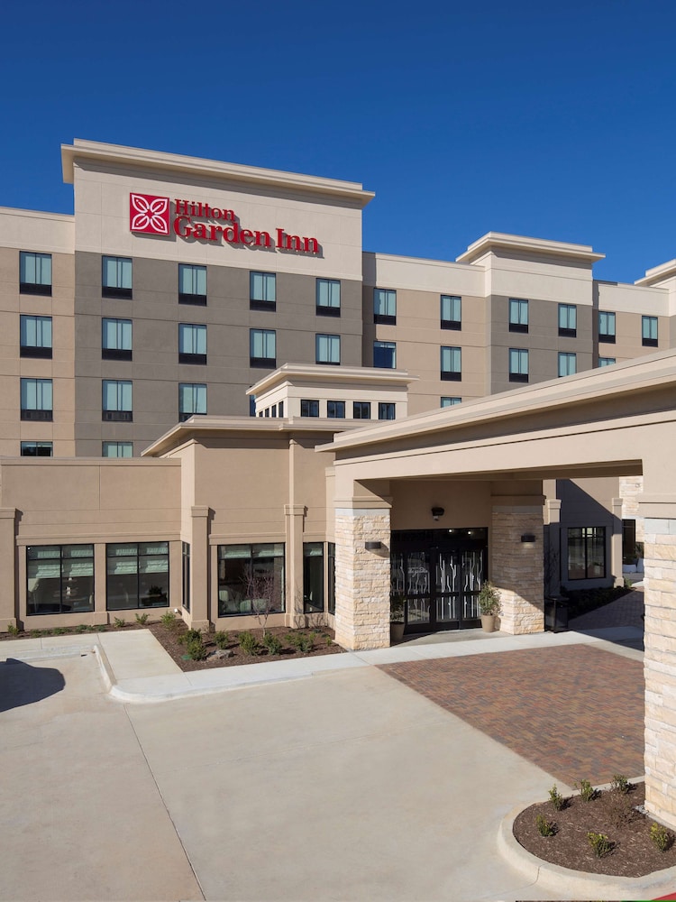 Hilton Garden Inn Longview - photo 77