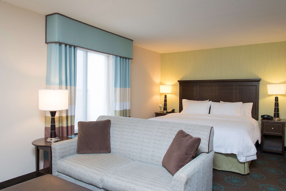Hampton Inn and Suites Kokomo - photo 21