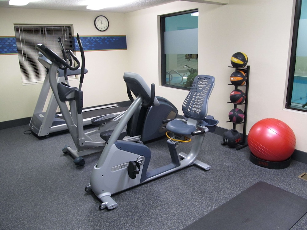 Hampton Inn Birch Run Frankenmuth - photo 23