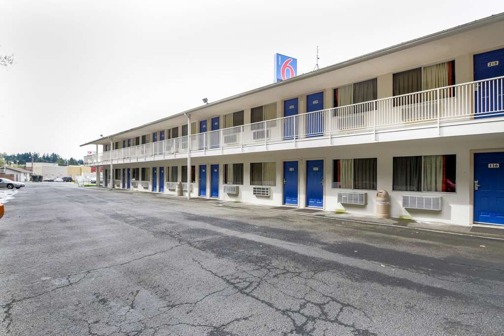 Motel 6 Kelso Mt. St. Helens - photo 2