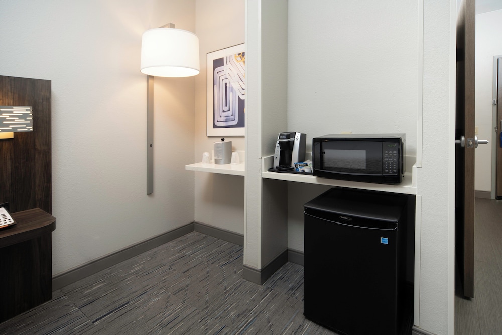 Holiday Inn Express Hotel & Suites Canyon by IHG - photo 22