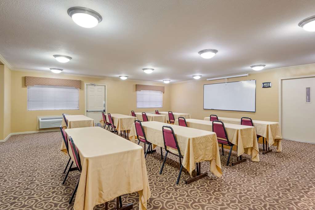 SureStay Hotel by Best Western Deer Park - photo 32