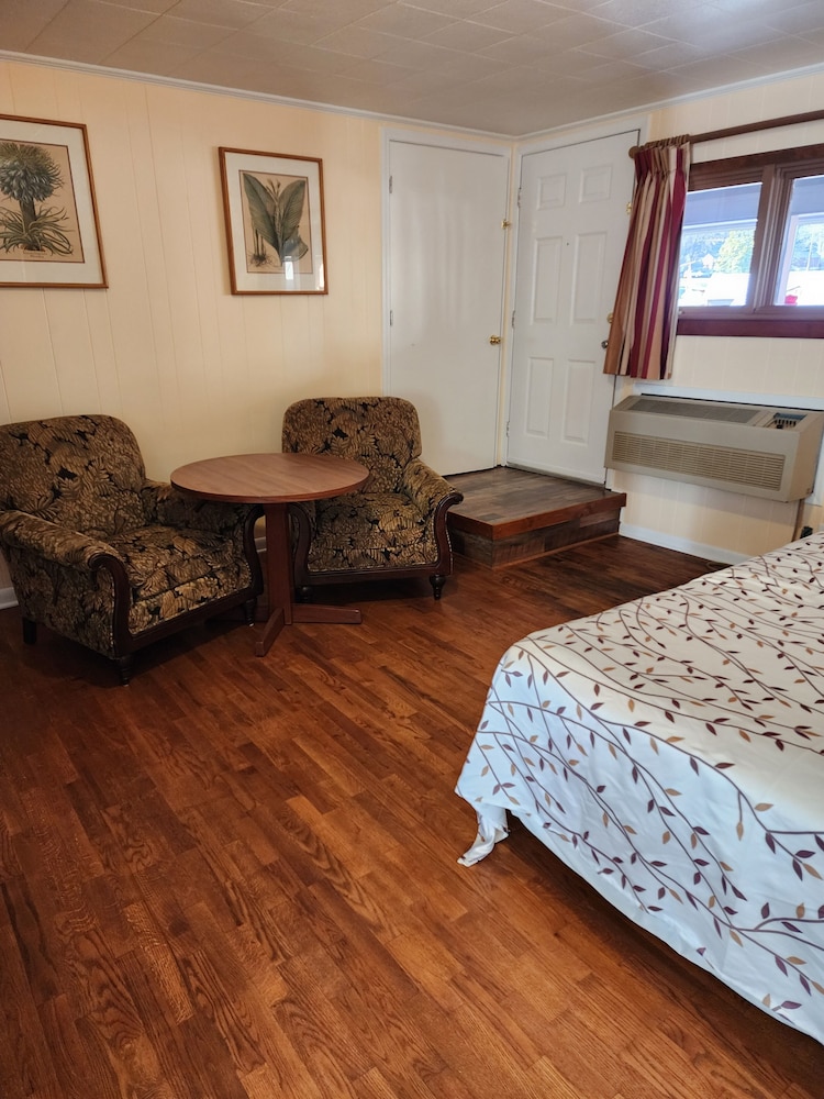 Drama Inn - photo 17