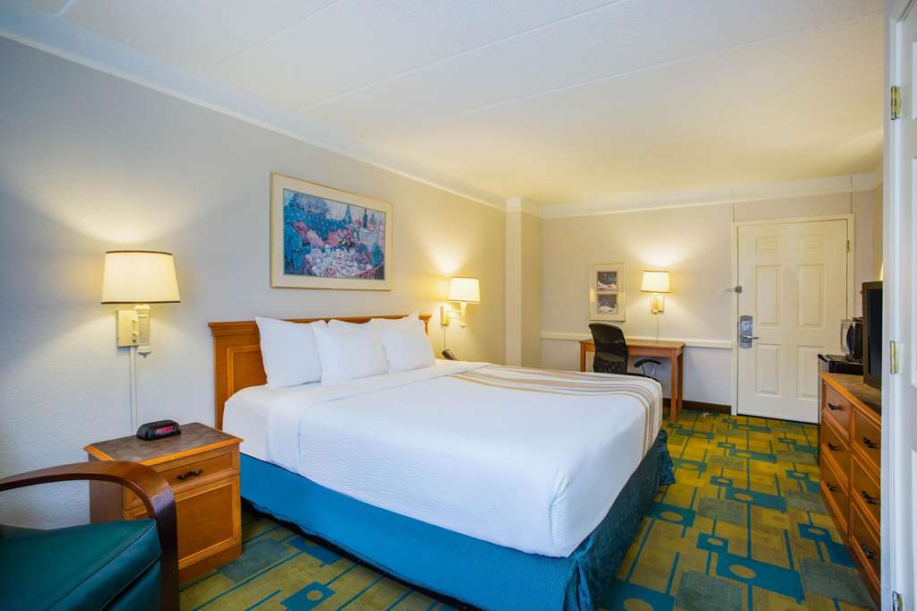 La Quinta Inn by Wyndham Norfolk Virginia Beach - photo 15