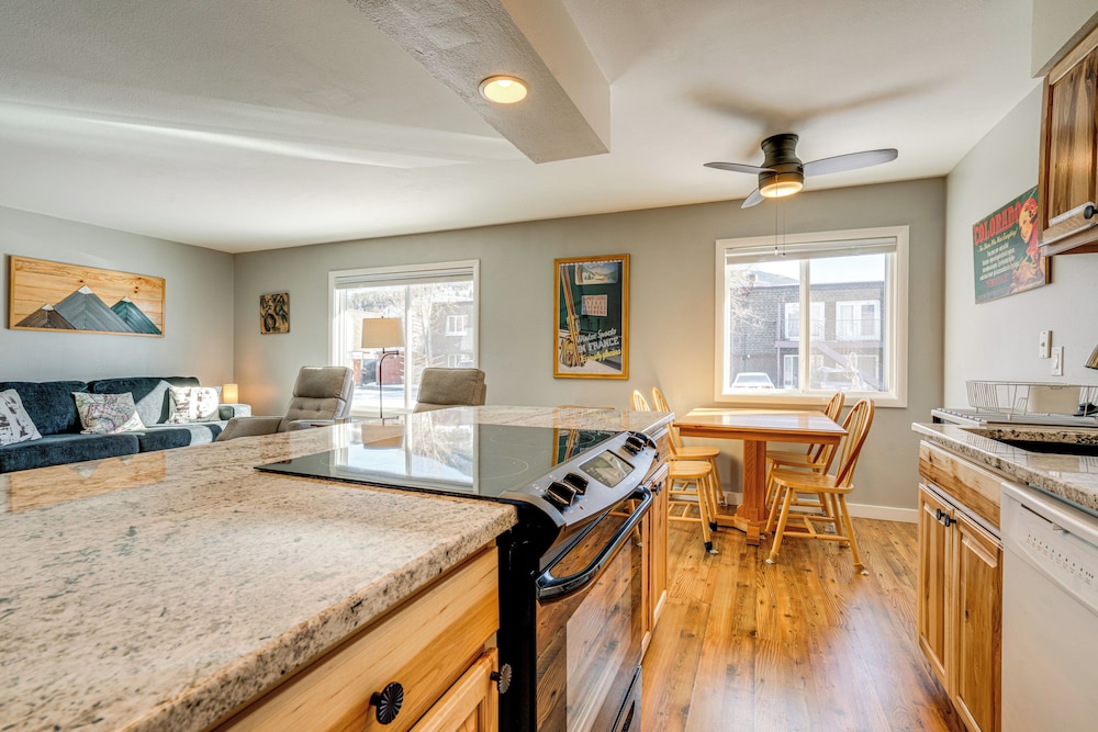7 Mi To Ski Resort Dillon Condo with Mtn Views - photo 10