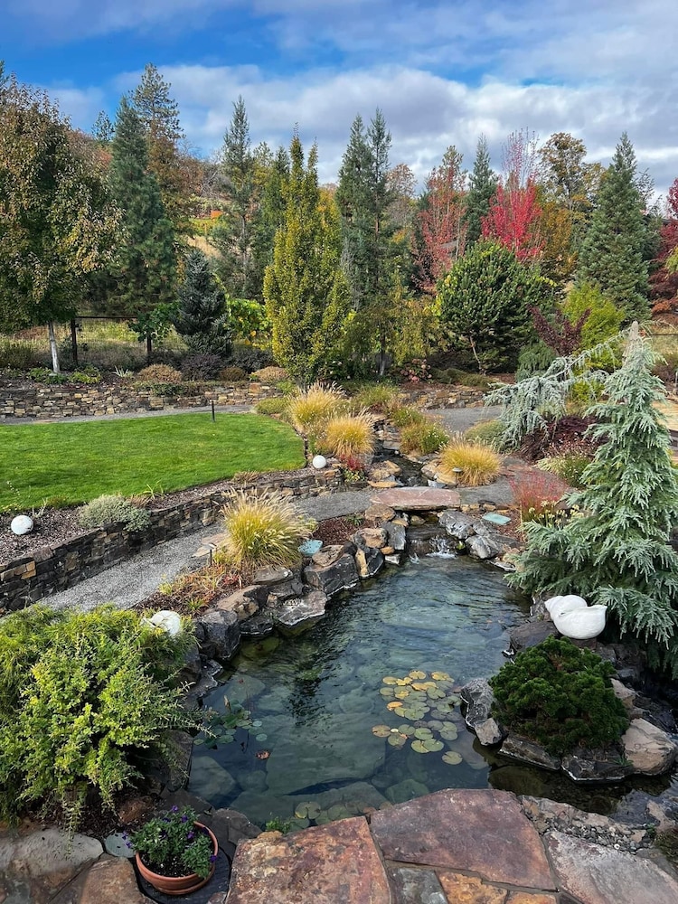 Country Willows Inn in Ashland, United States