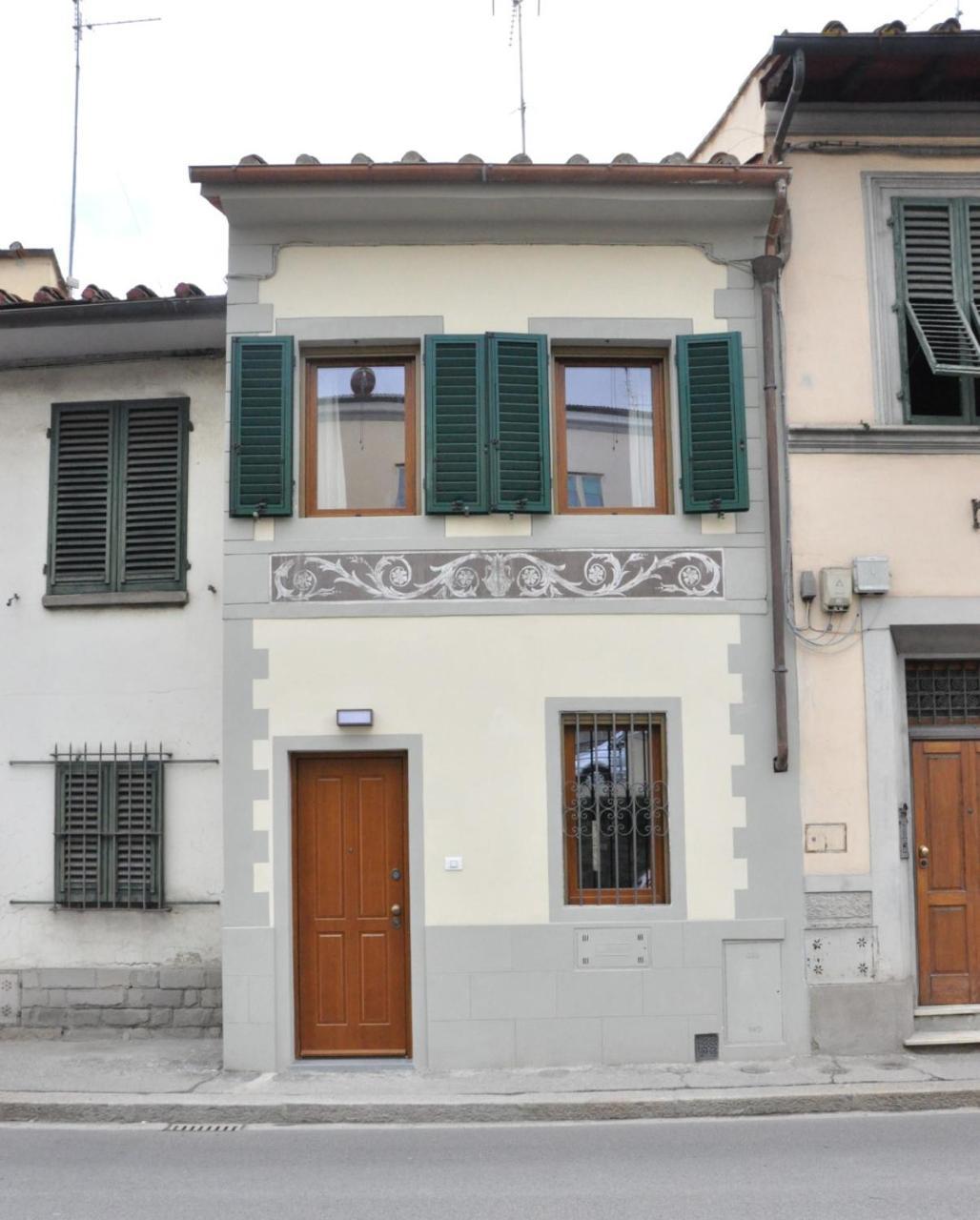 Charming Apartment Michelangelo — 4-Star Luxury Hotel in Florence, Italy