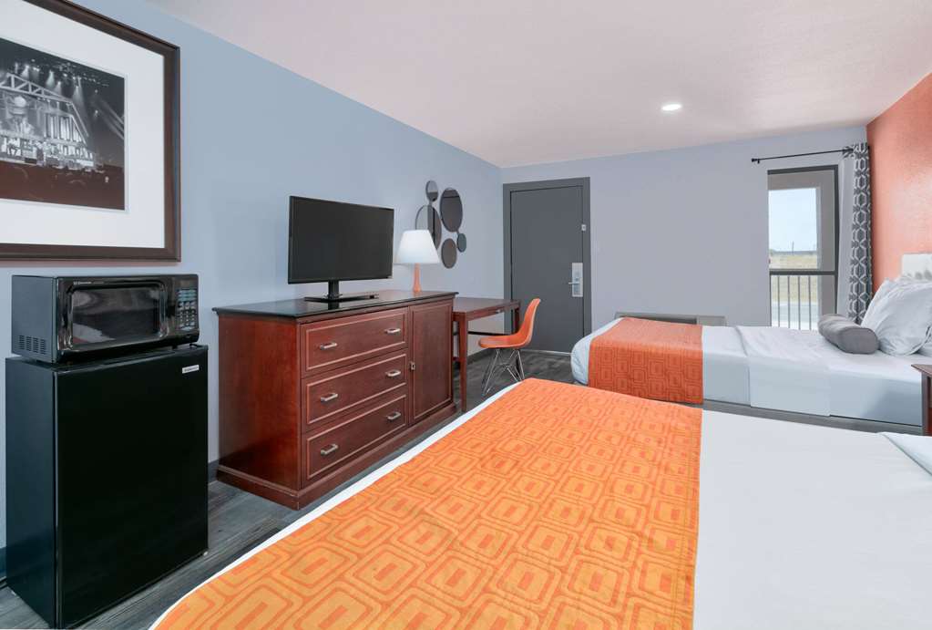 Howard Johnson by Wyndham San Marcos - photo 25