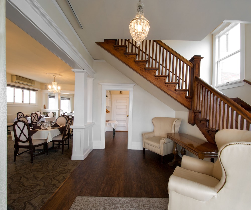 Birchfield Manor Inn and Restaurant - photo 33