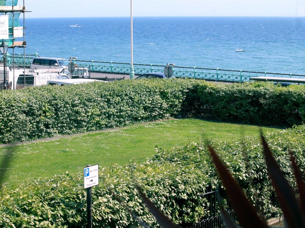 Five Brighton — Brighton — photo 3