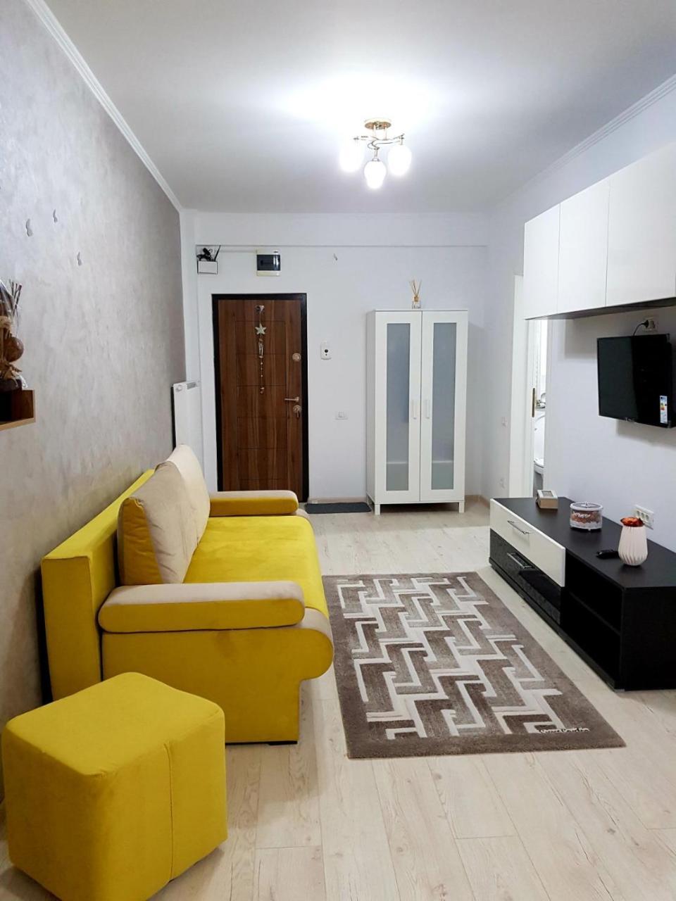 Sarah Apartment — 4-Star Luxury Hotel in Constanta, Romania